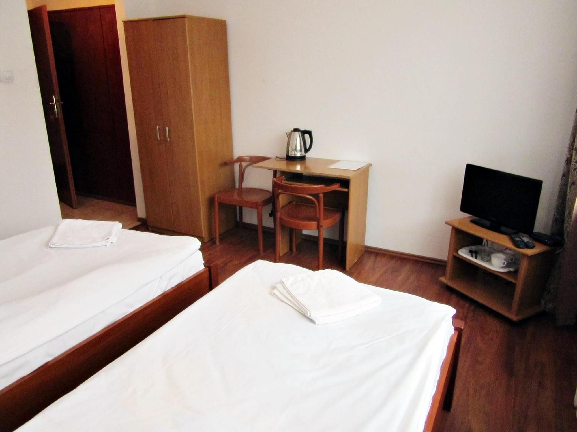 Scsk Brzezno Hostel Gdansk Exterior photo